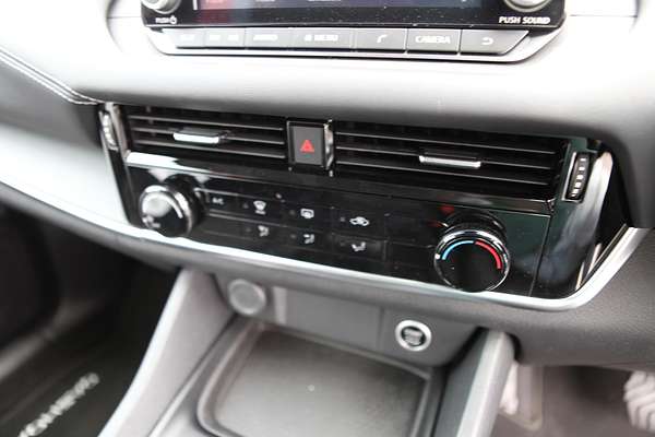 2024 Nissan QASHQAI ST J12