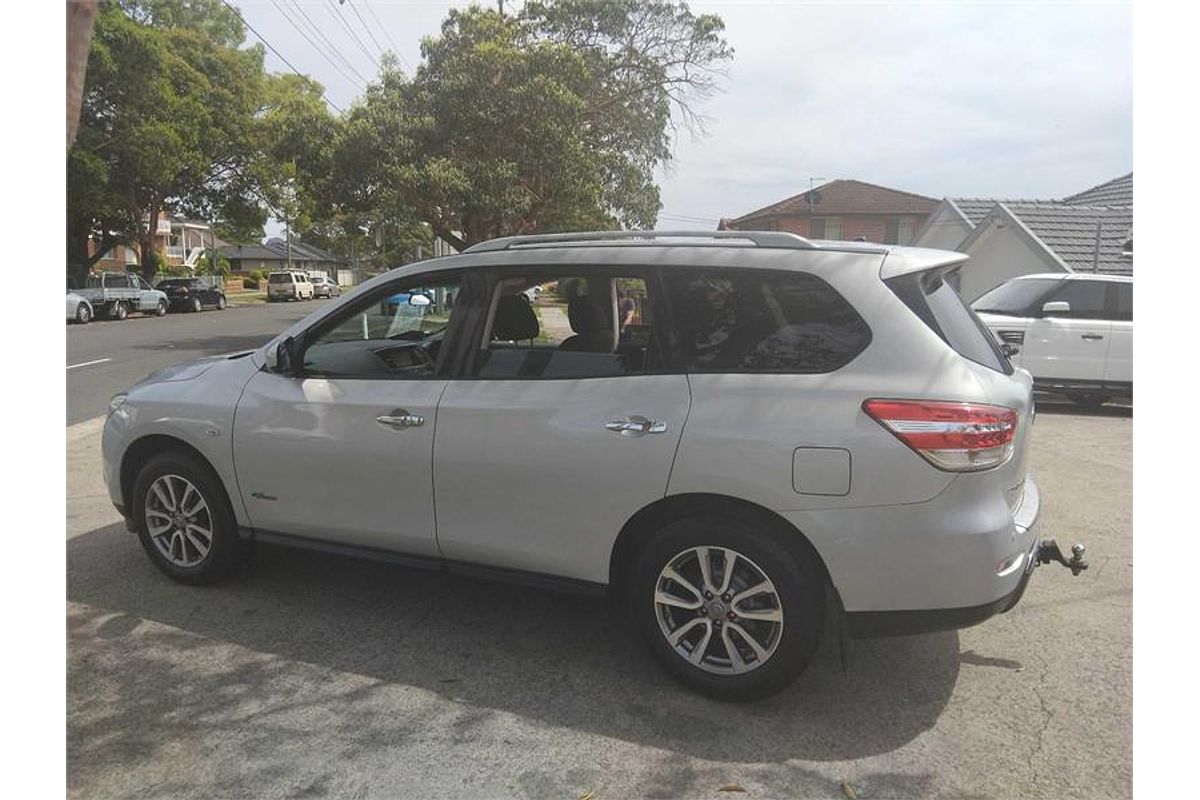 2016 Nissan Pathfinder ST R52