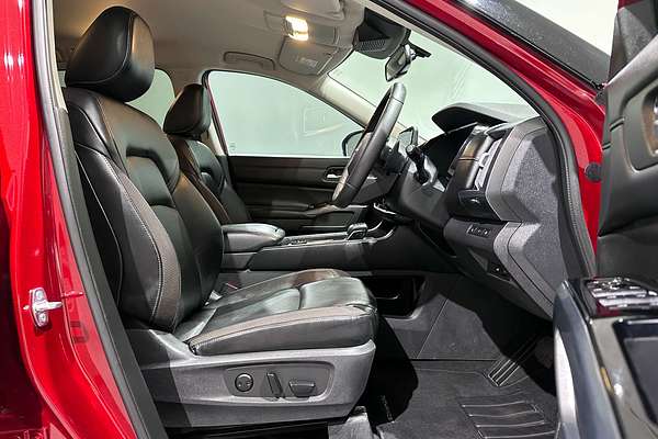 2023 Nissan Pathfinder Ti R53