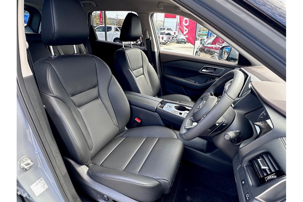 2024 Nissan X-TRAIL ST-L T33