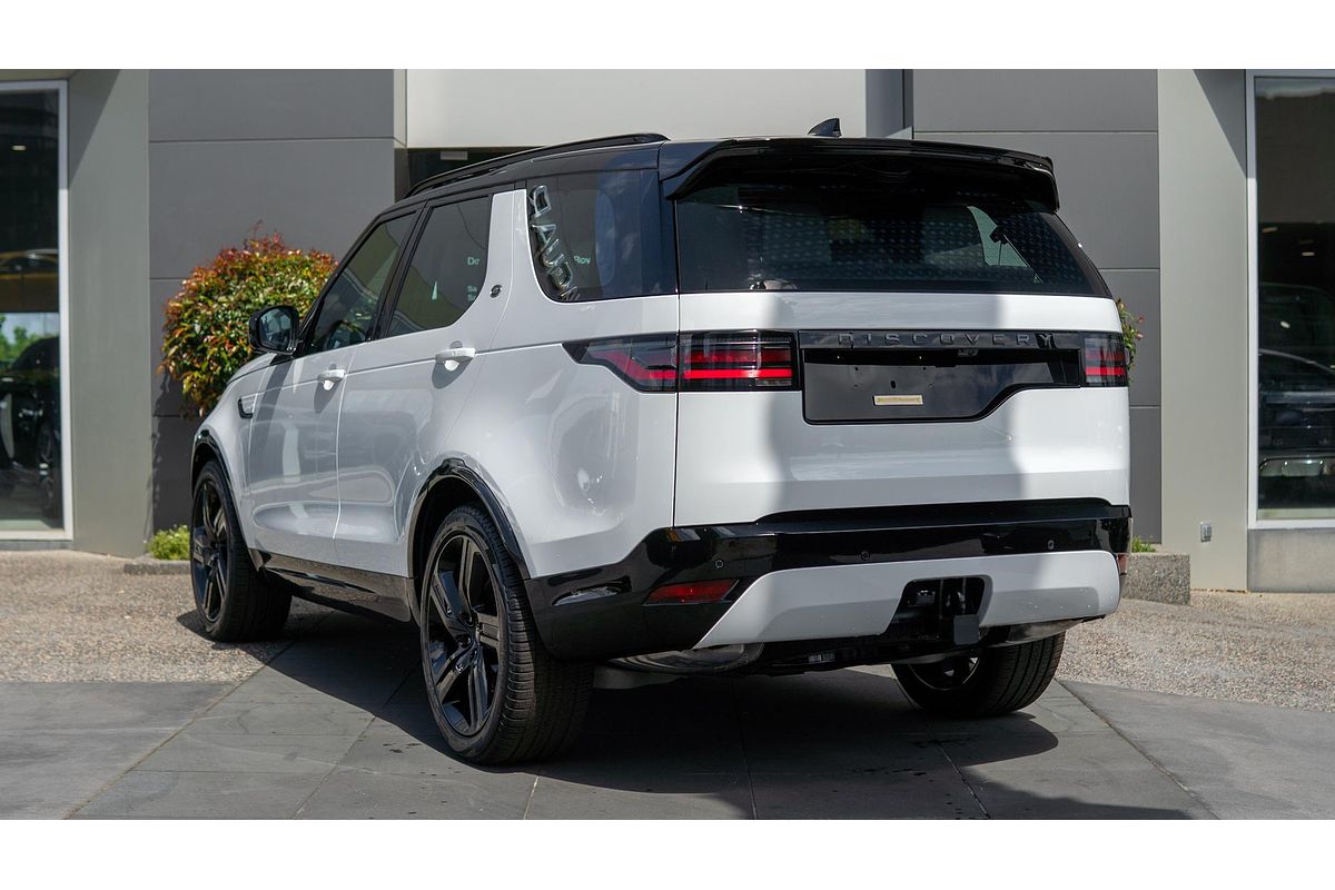 2024 Land Rover Discovery D300 Dynamic SE Series 5