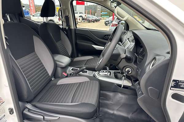 2024 Nissan Navara SL D23 4X4