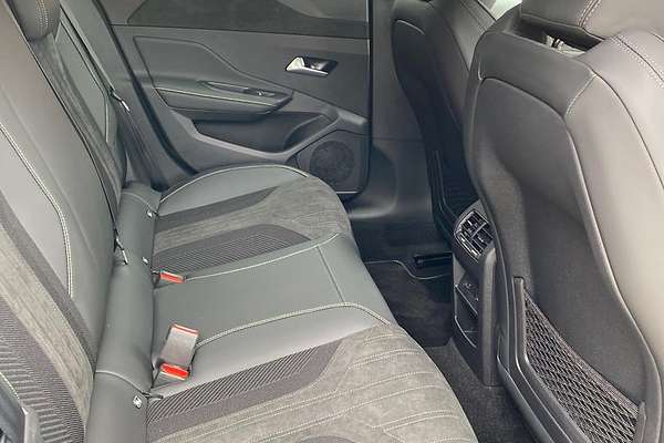 2024 Peugeot 308 GT P51