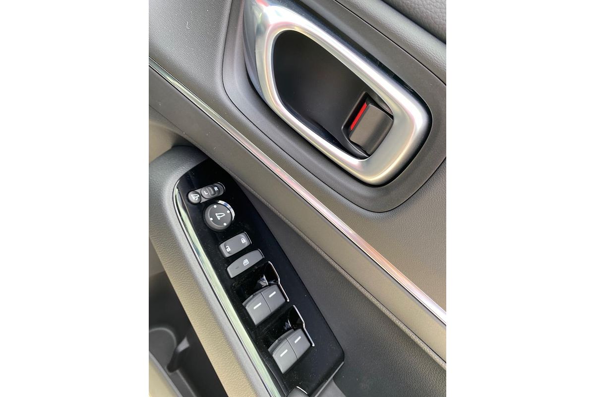 2023 Honda HR-V e:HEV L