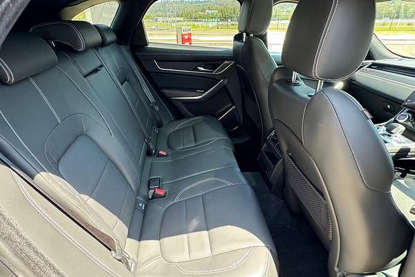 2022 Jaguar F-PACE 400 Sport X761