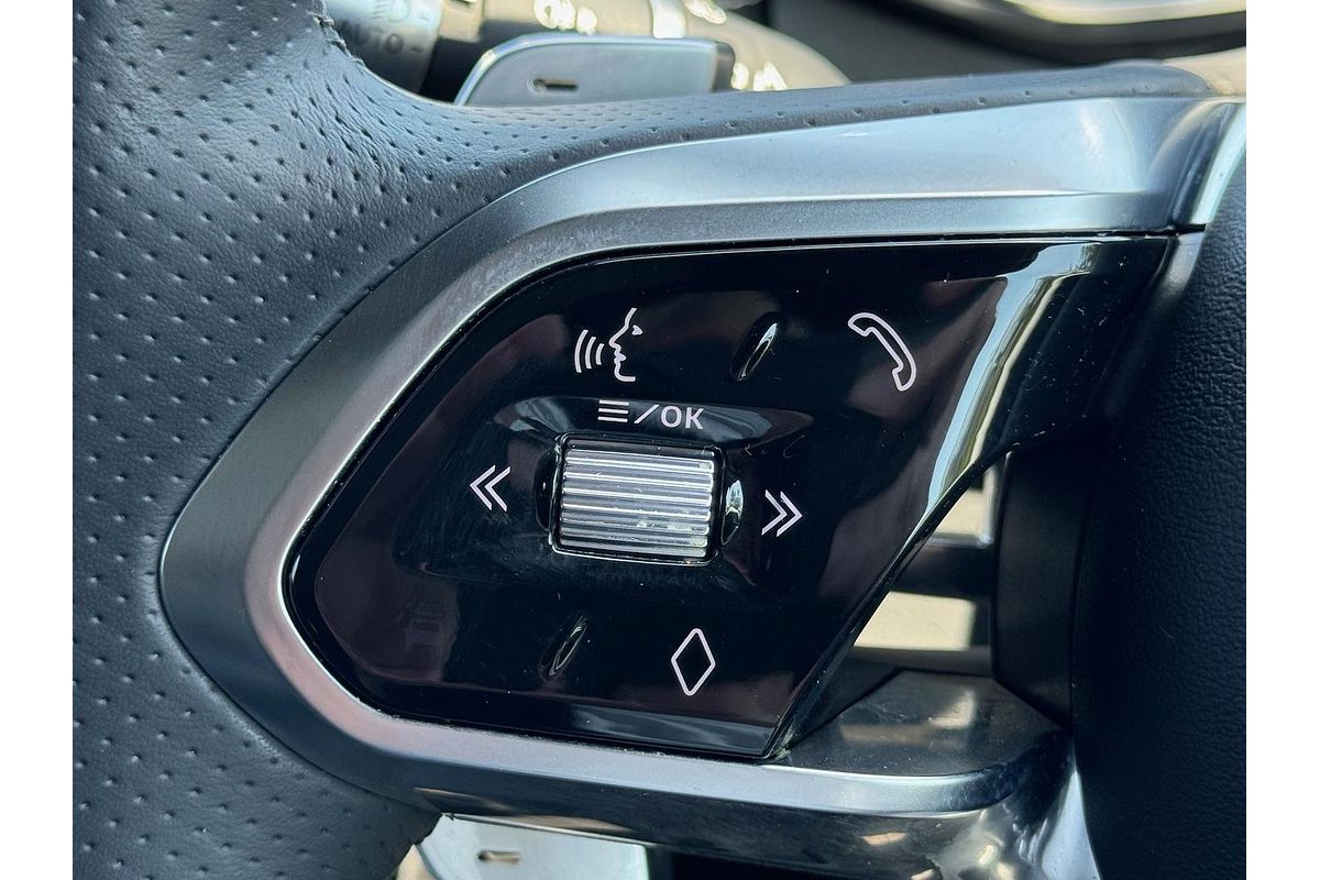 2022 Jaguar F-PACE 400 Sport X761
