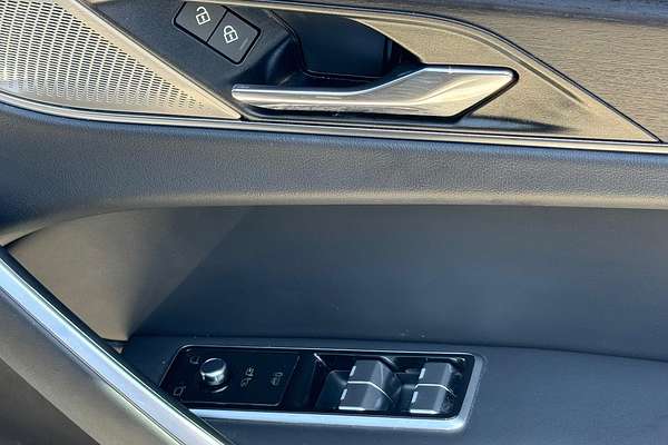 2022 Jaguar F-PACE 400 Sport X761