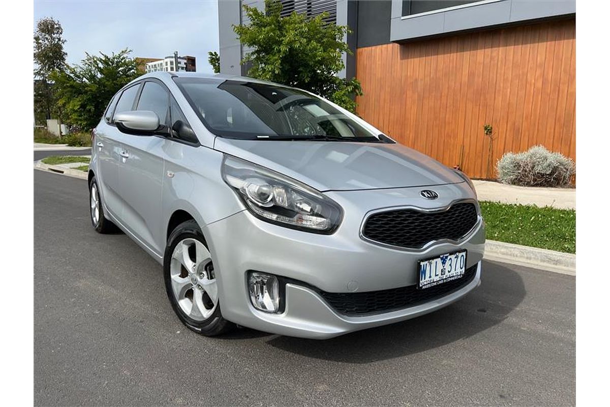 2013 Kia RONDO Si RP