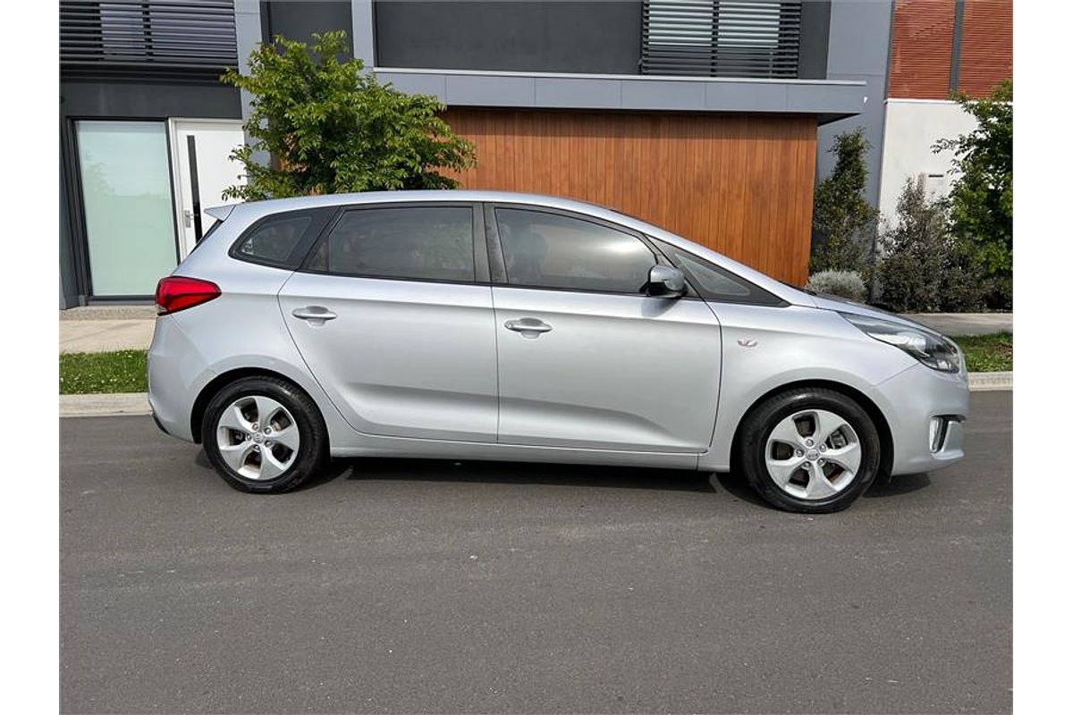 2013 Kia RONDO Si RP