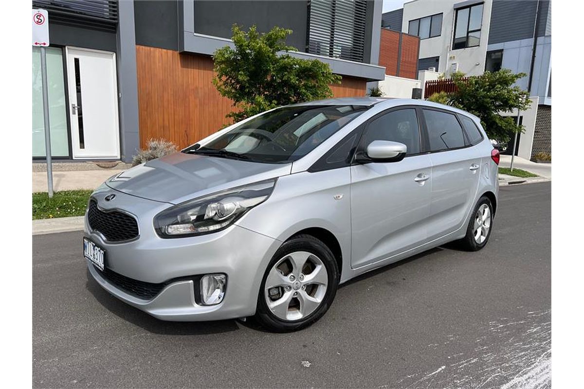 2013 Kia RONDO Si RP