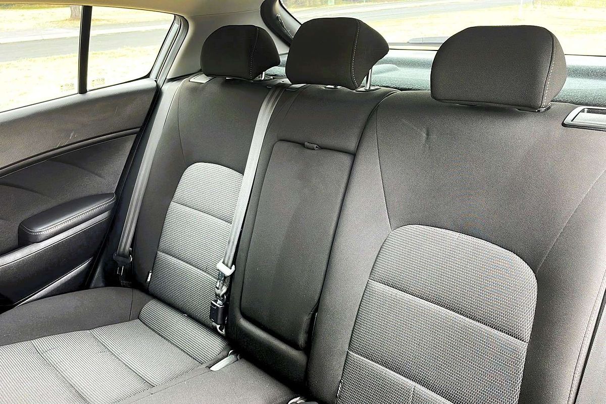 2017 Kia Cerato S YD