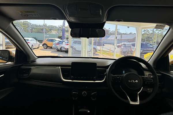 2024 Kia Stonic S YB