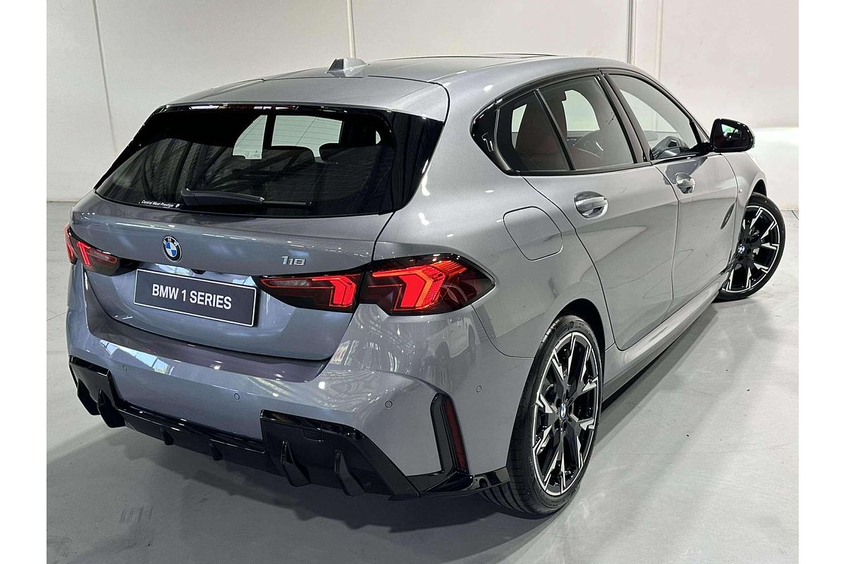 2024 BMW 1 Series 118 M Sport F70