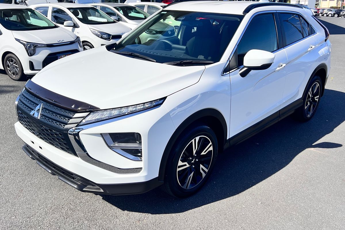 2023 Mitsubishi Eclipse Cross LS YB