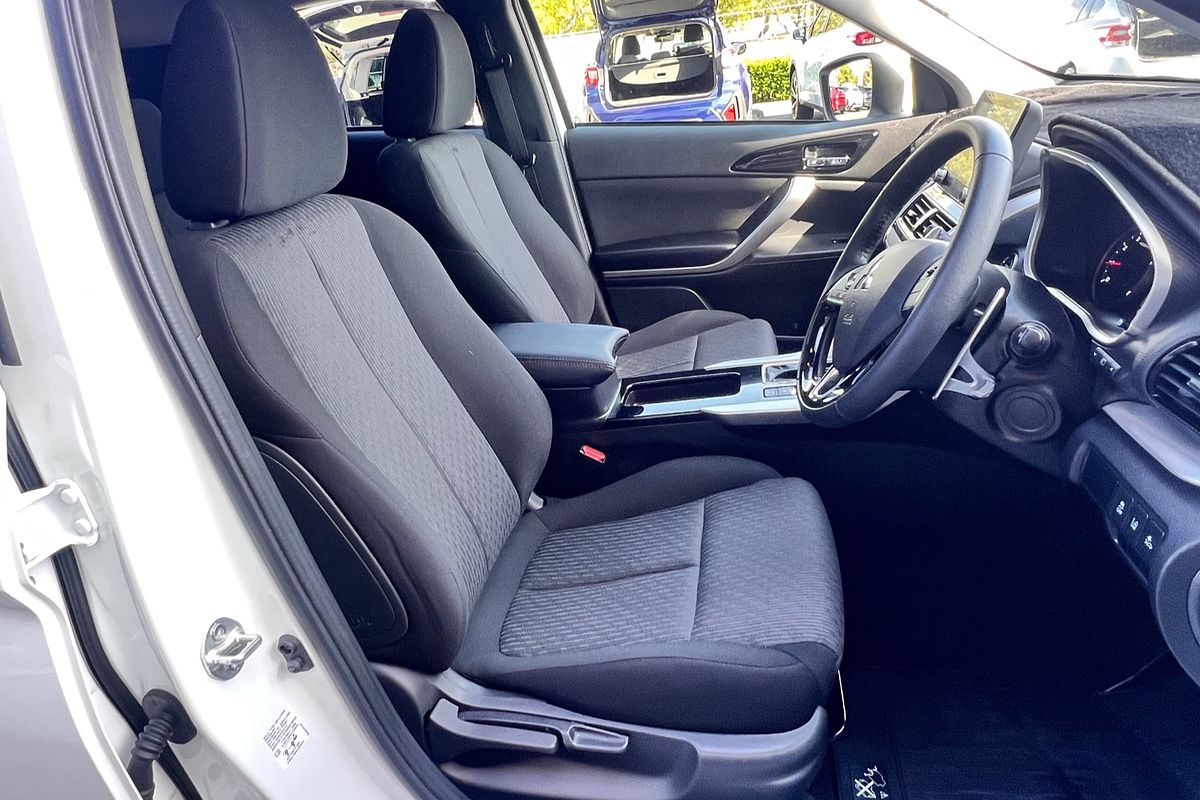 2023 Mitsubishi Eclipse Cross LS YB