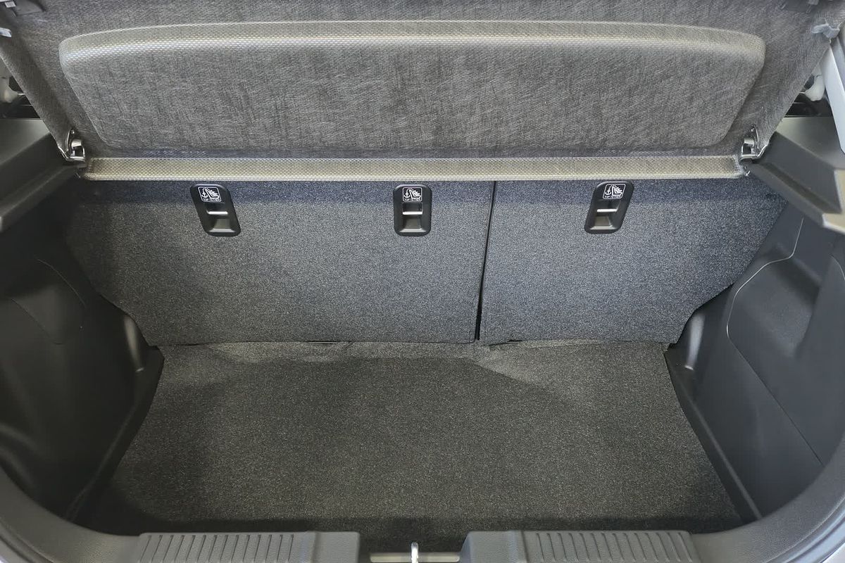 2024 Suzuki Swift Hybrid UZ