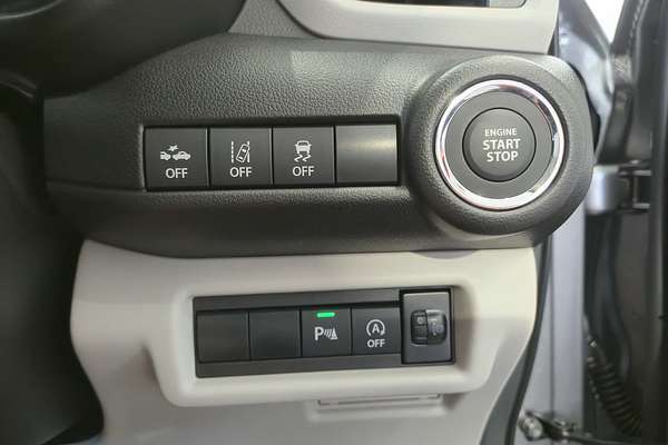 2024 Suzuki Swift Hybrid UZ