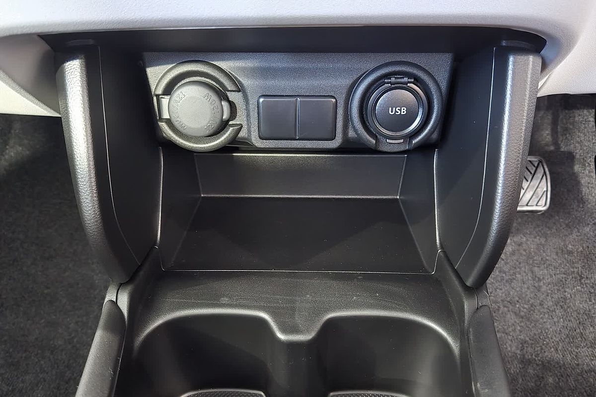2024 Suzuki Swift Hybrid UZ