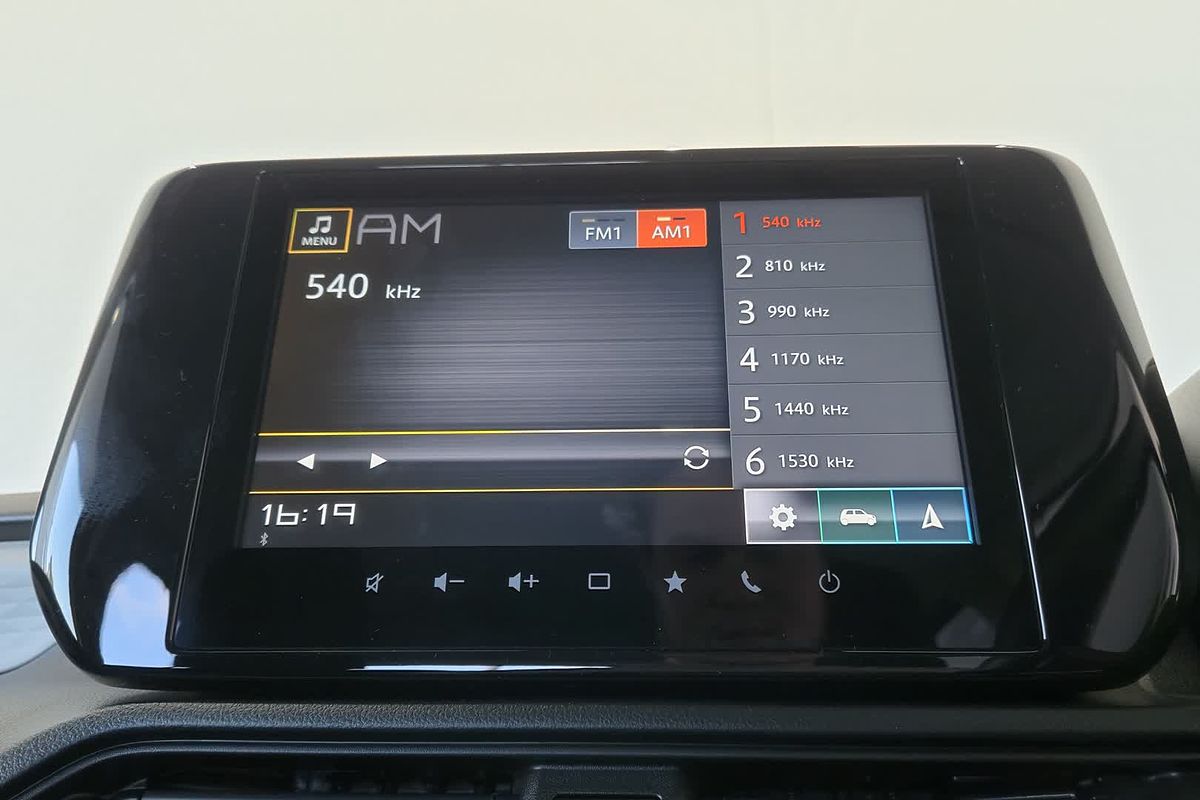 2024 Suzuki Swift Hybrid UZ