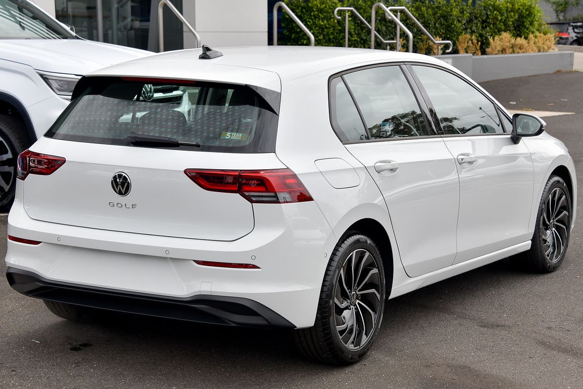 2024 Volkswagen Golf 110TSI Life 8