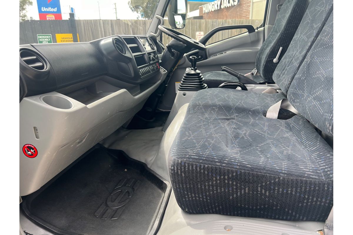 2016 Hino 300 Series 917  4x2 LWB