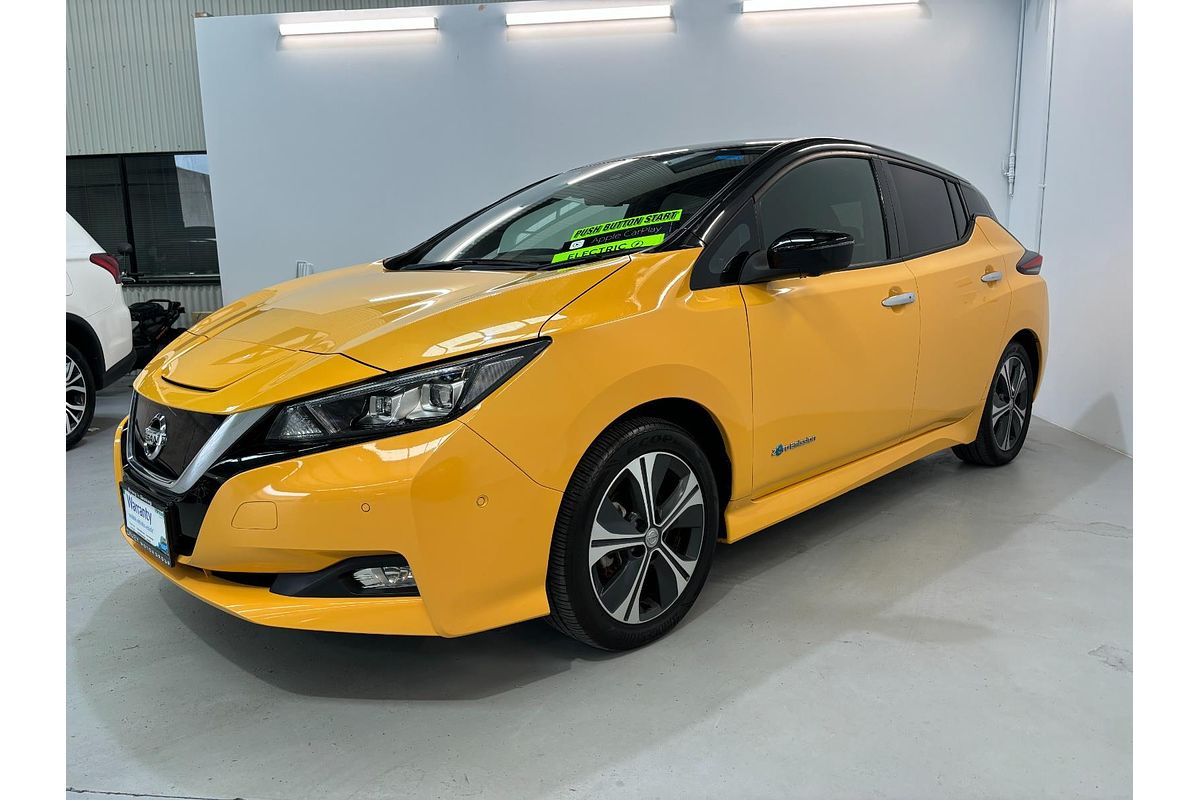 2018 Nissan LEAF G ZE1