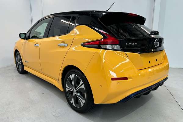 2018 Nissan LEAF G ZE1