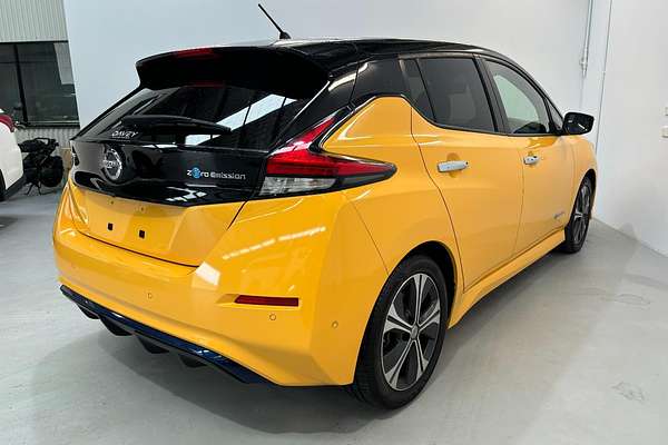 2018 Nissan LEAF G ZE1