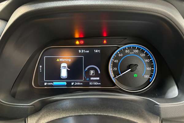 2018 Nissan LEAF G ZE1