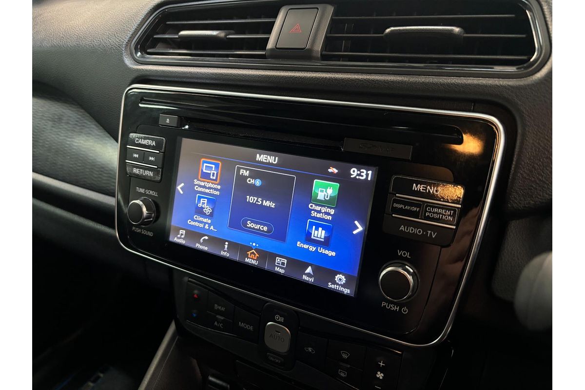 2018 Nissan LEAF G ZE1