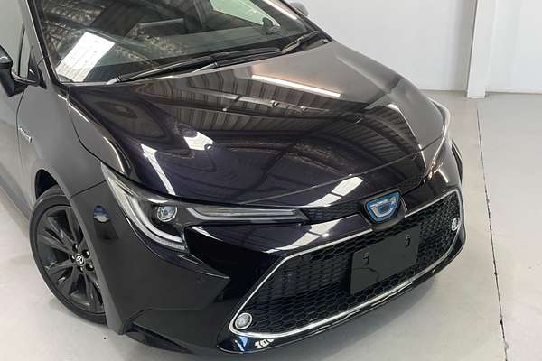 2020 Toyota Corolla Touring Hybrid WxB ZWE211