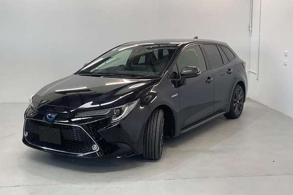 2020 Toyota Corolla Touring Hybrid WxB ZWE211