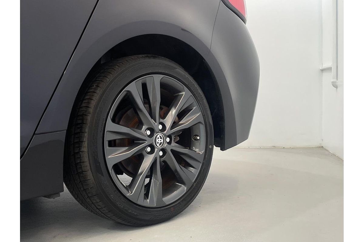 2020 Toyota Corolla Touring Hybrid WxB ZWE211
