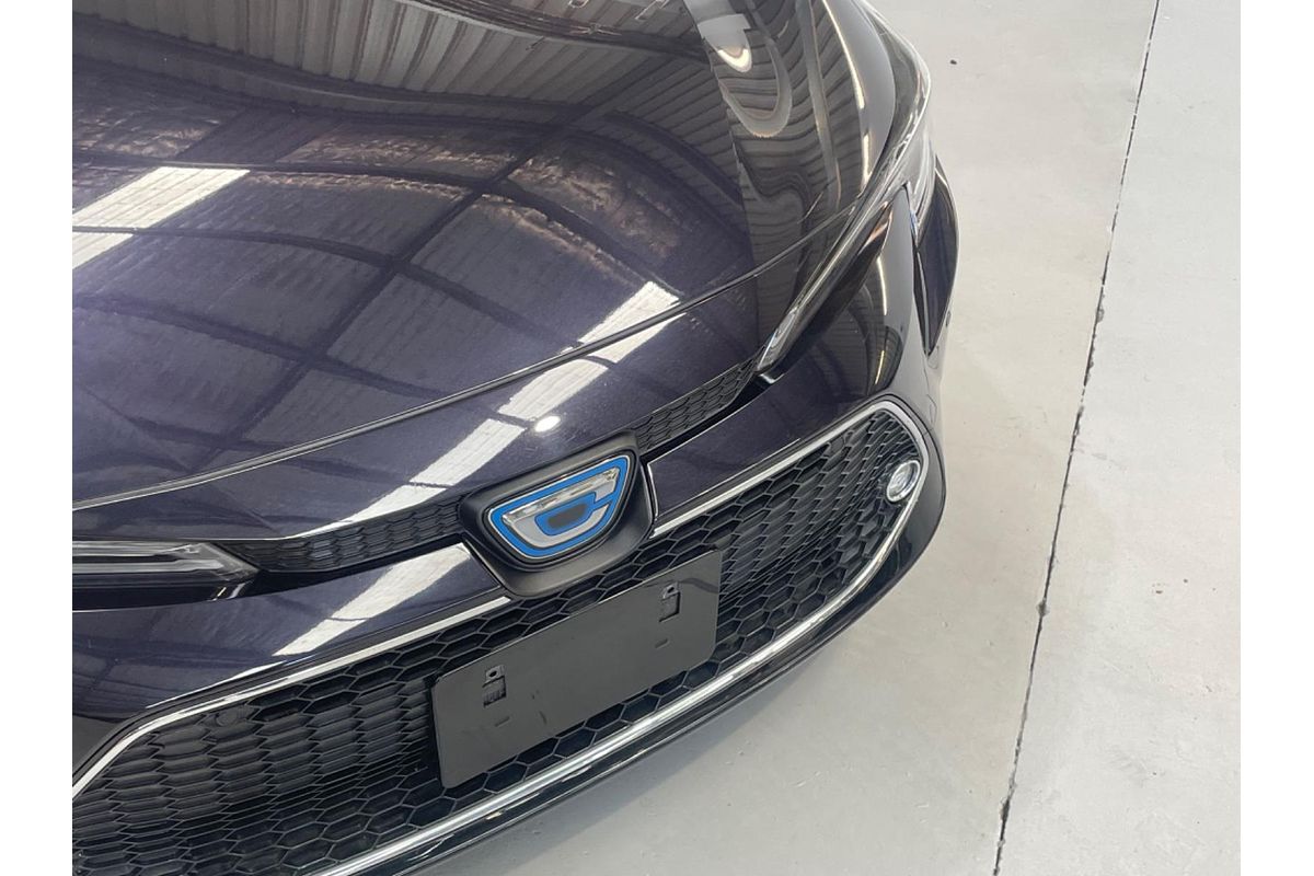 2020 Toyota Corolla Touring Hybrid WxB ZWE211