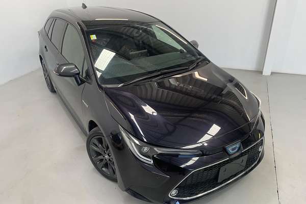 2020 Toyota Corolla Touring Hybrid WxB ZWE211