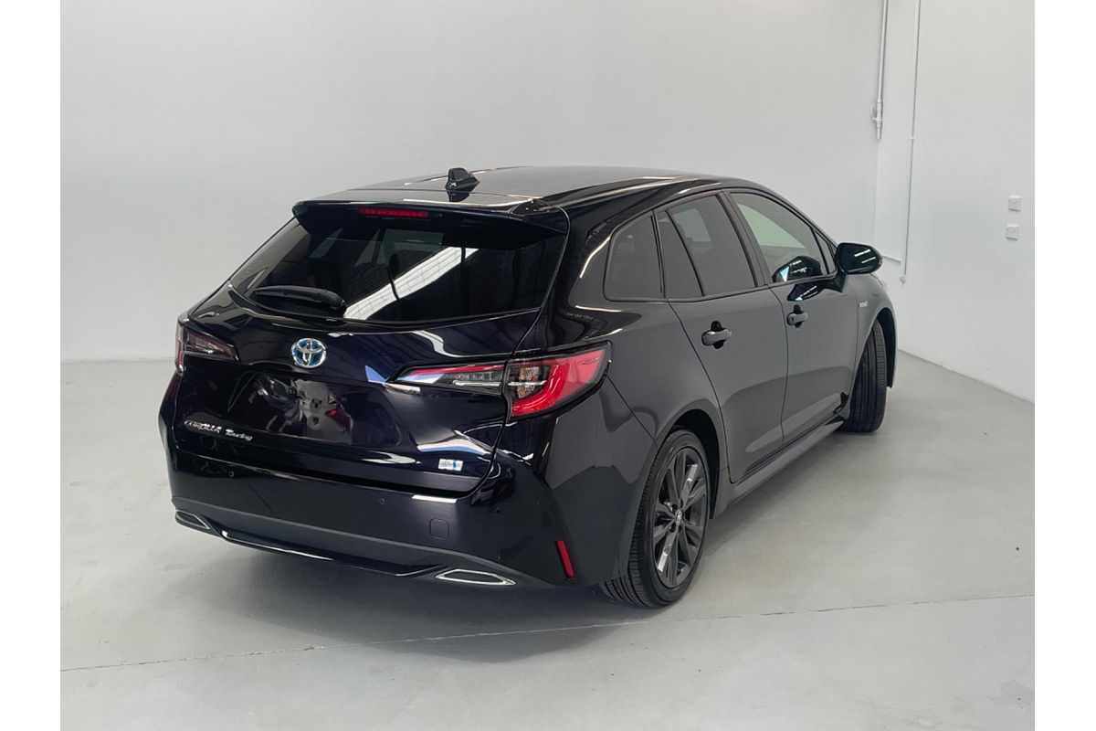 2020 Toyota Corolla Touring Hybrid WxB ZWE211