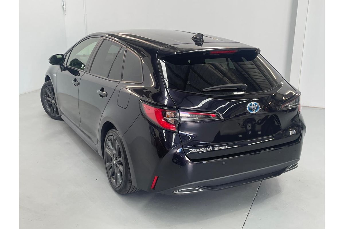 2020 Toyota Corolla Touring Hybrid WxB ZWE211