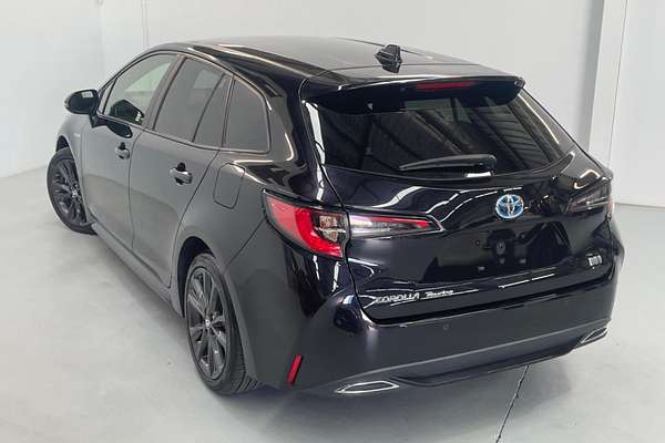 2020 Toyota Corolla Touring Hybrid WxB ZWE211