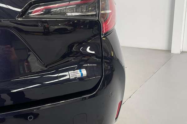 2020 Toyota Corolla Touring Hybrid WxB ZWE211
