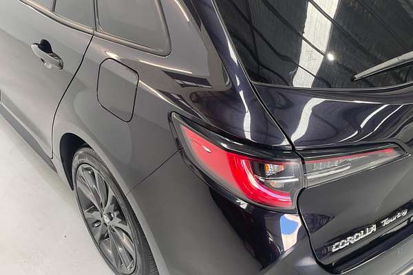 2020 Toyota Corolla Touring Hybrid WxB ZWE211