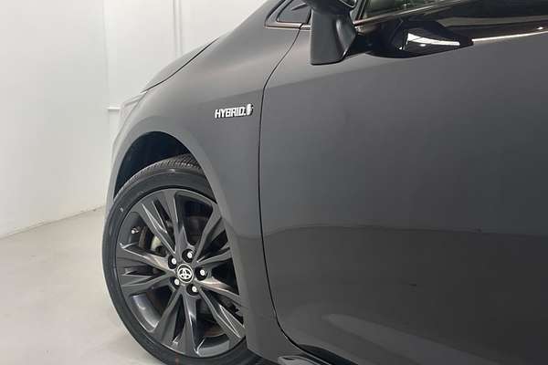 2020 Toyota Corolla Touring Hybrid WxB ZWE211