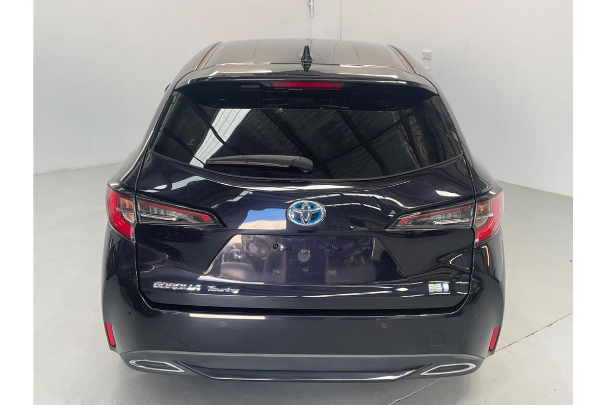 2020 Toyota Corolla Touring Hybrid WxB ZWE211