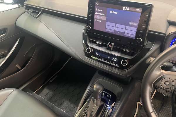 2020 Toyota Corolla Touring Hybrid WxB ZWE211