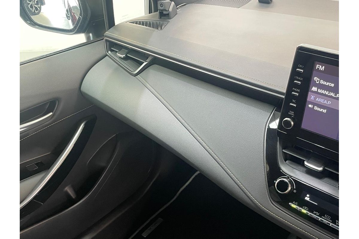 2020 Toyota Corolla Touring Hybrid WxB ZWE211