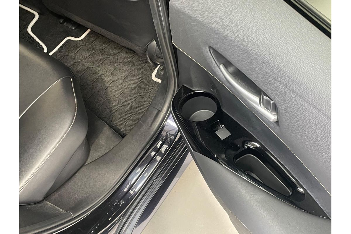 2020 Toyota Corolla Touring Hybrid WxB ZWE211