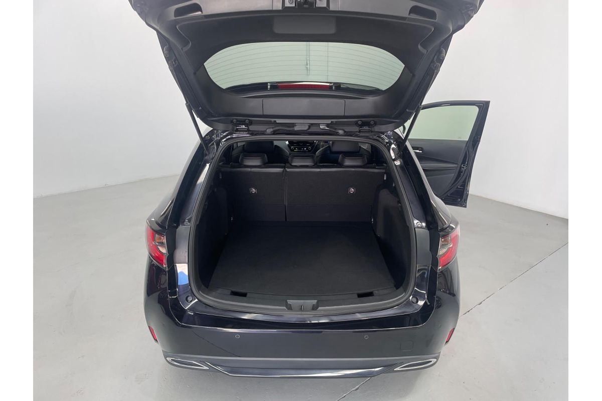 2020 Toyota Corolla Touring Hybrid WxB ZWE211
