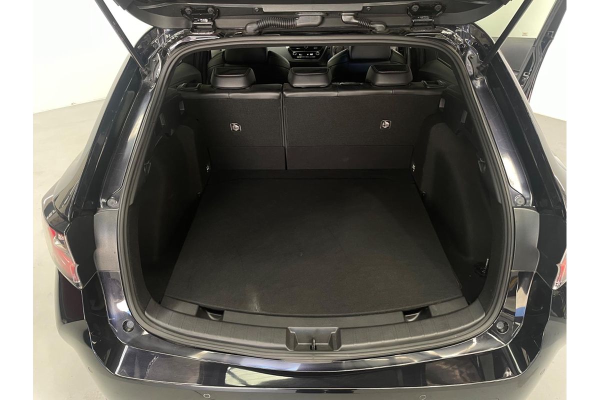 2020 Toyota Corolla Touring Hybrid WxB ZWE211