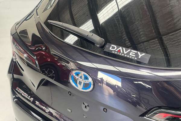 2020 Toyota Corolla Touring Hybrid WxB ZWE211