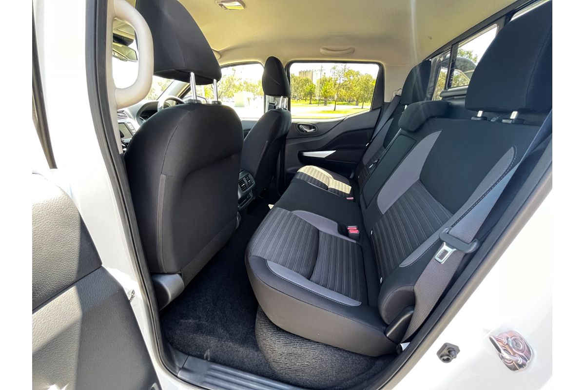 2024 Nissan Navara Black Edition D23 4X4