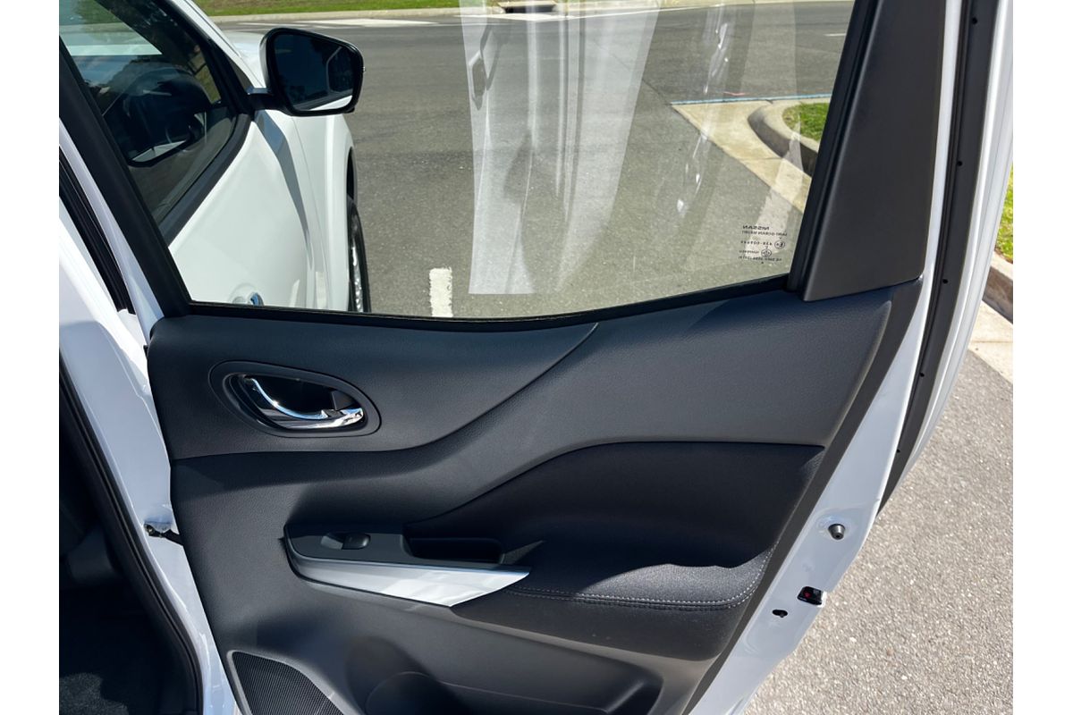 2024 Nissan Navara Black Edition D23 4X4